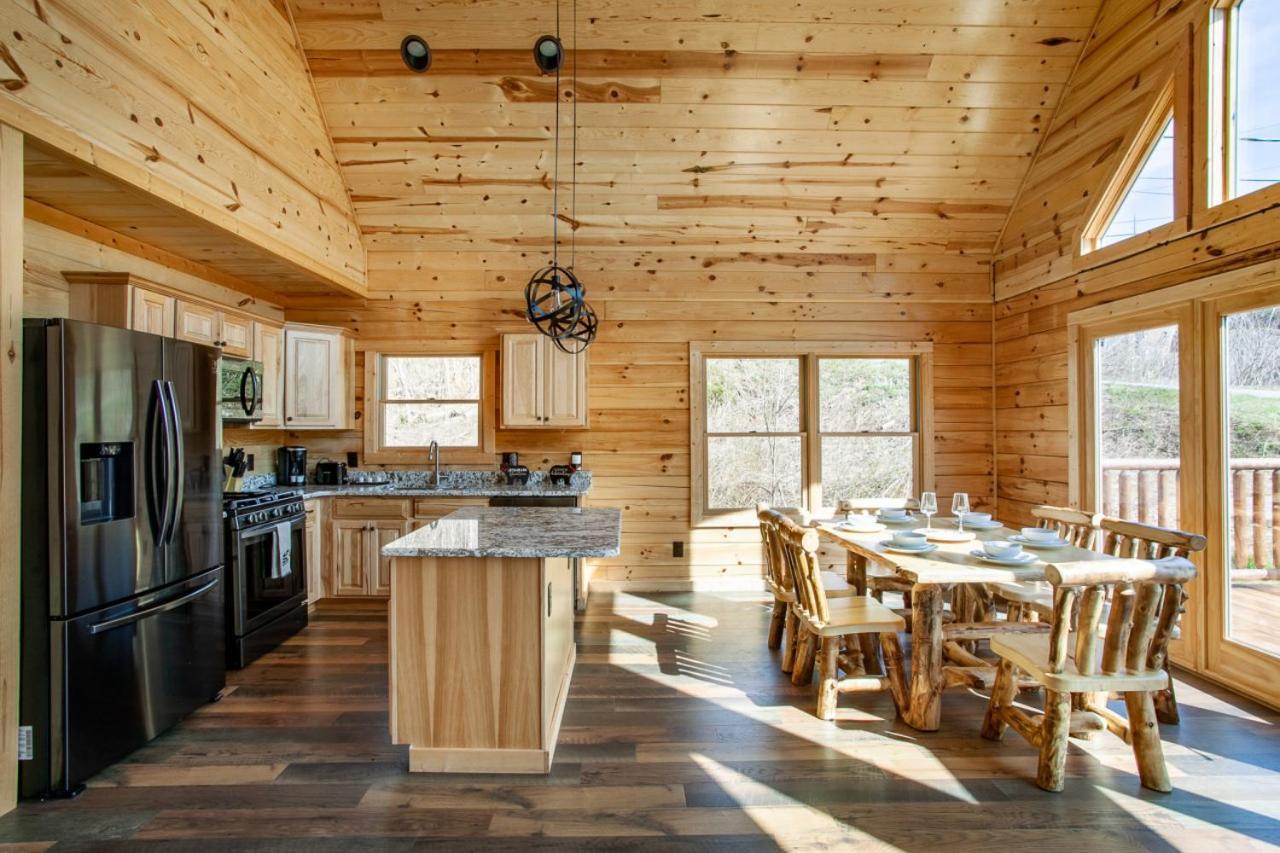 Mystic Mountain Cabin View Grill Fire Pit Gatlinburg Exterior foto